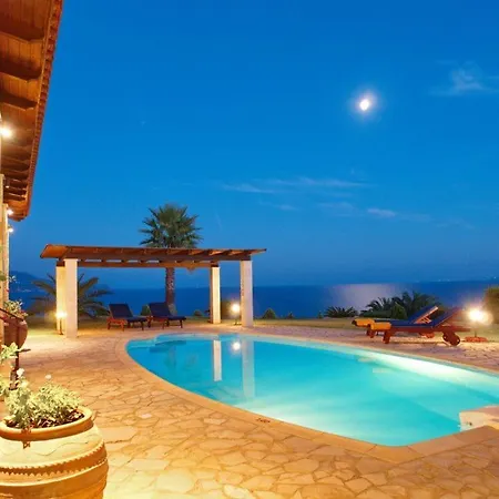 Βίλα Kleismata Sleeps 6 *
