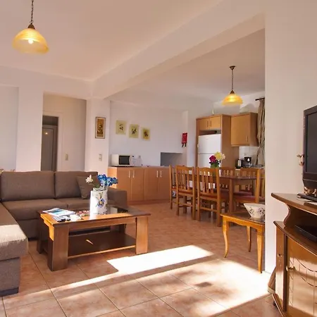Kleismata Sleeps 6 Klísmata